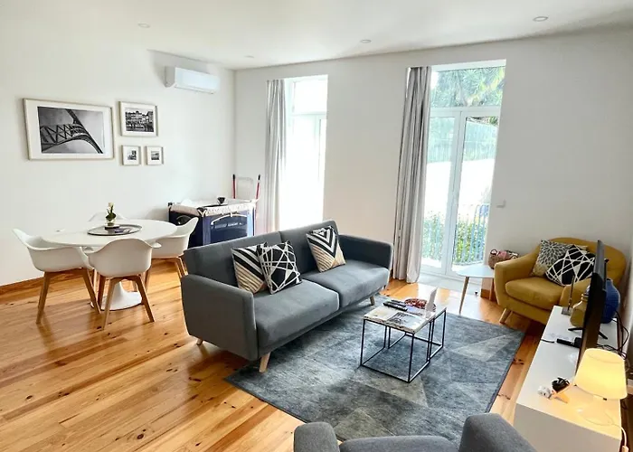 1118 Lofts Apartment *